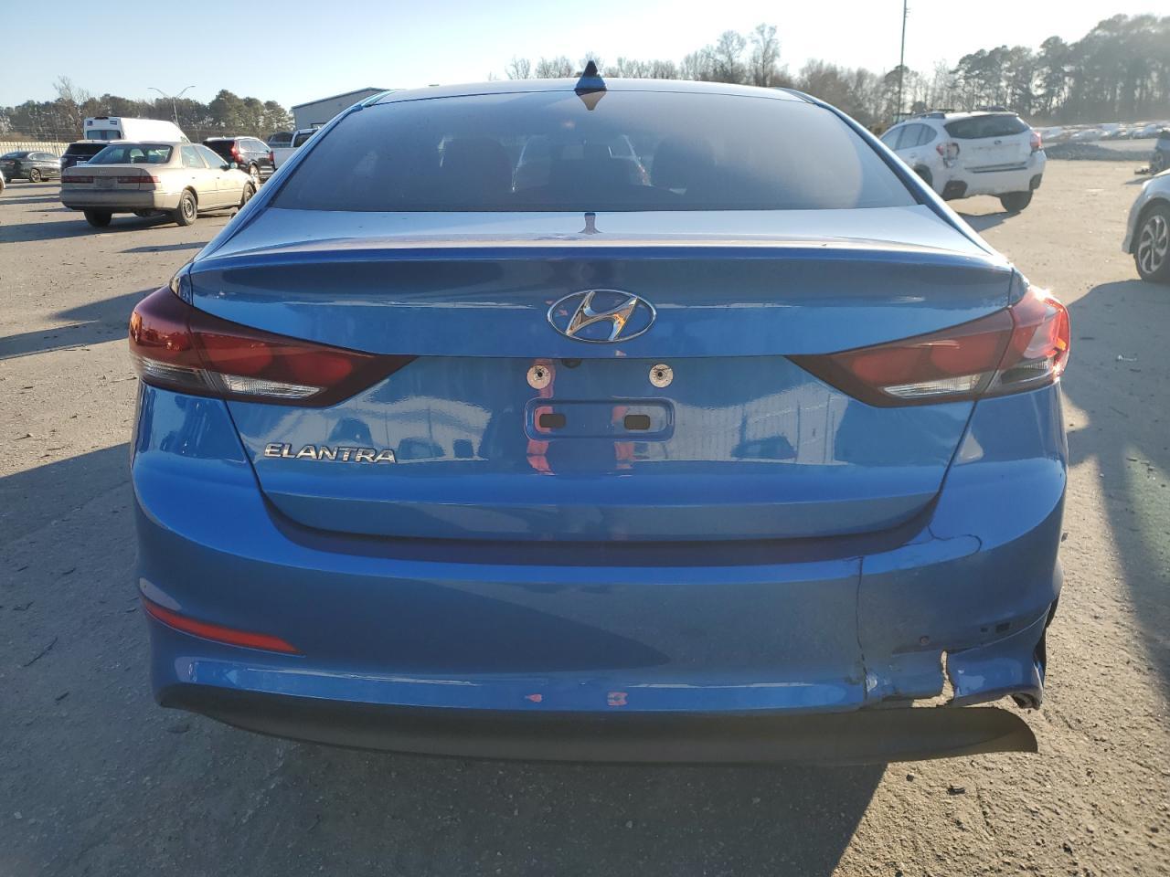 2018 HYUNDAI ELANTRA SE - Image 6