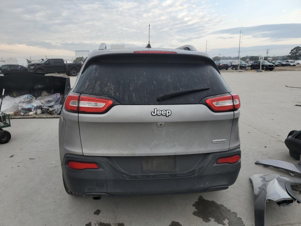 2017 JEEP CHEROKEE L - Image 6