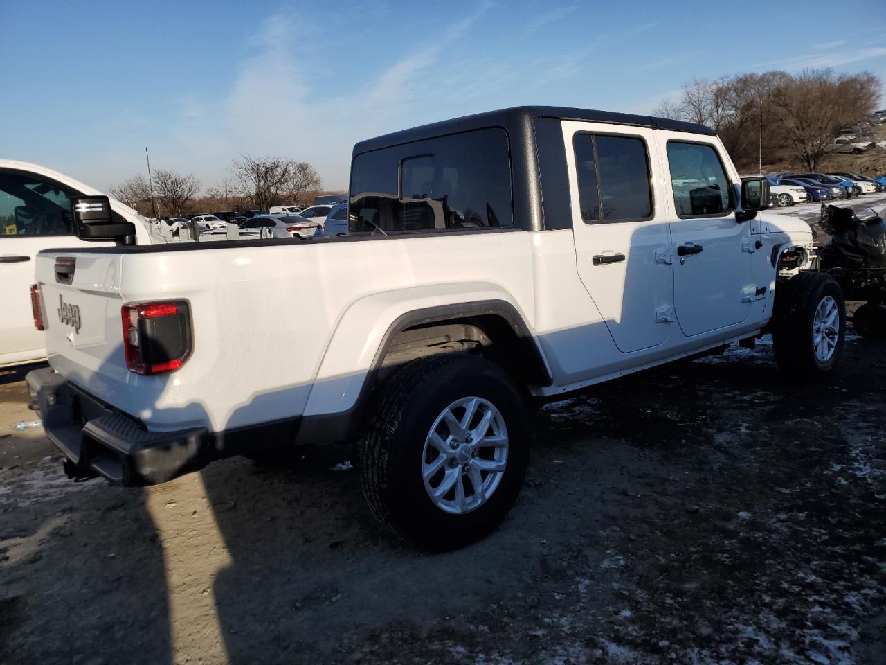 2023 JEEP GLADIATOR - Image 3