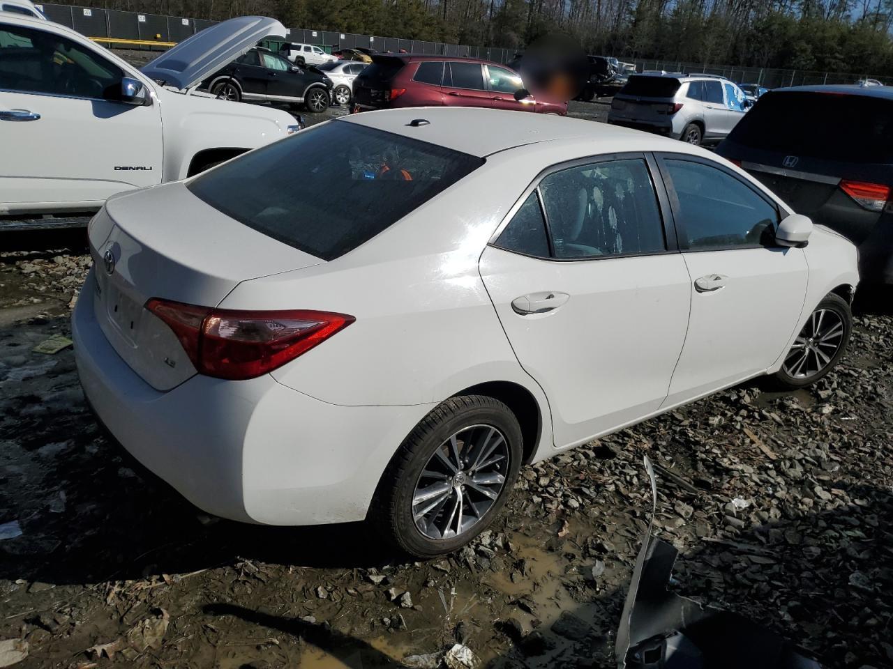 2018 TOYOTA COROLLA L - Фото 3