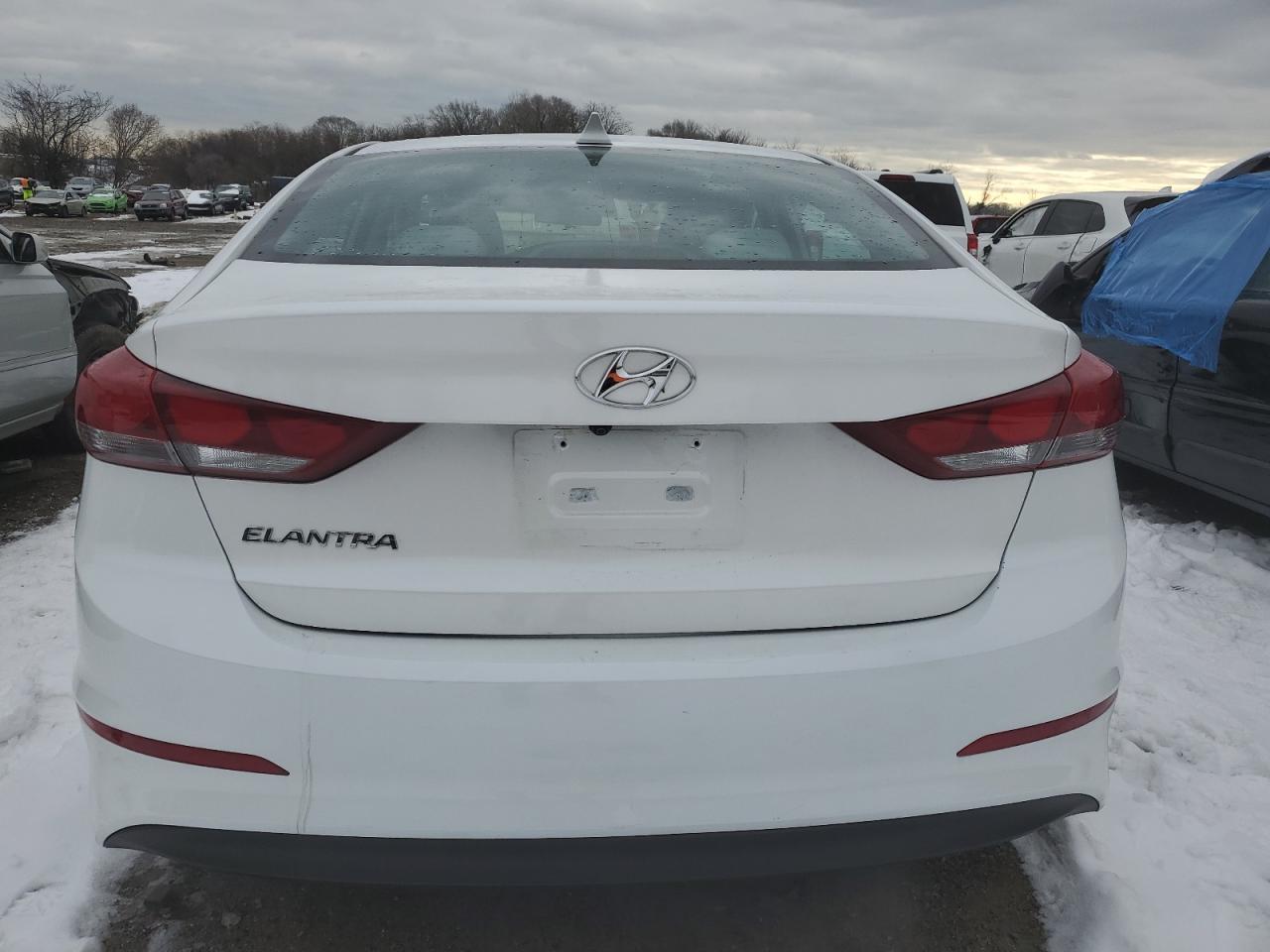 2017 HYUNDAI ELANTRA SE - Фото 6