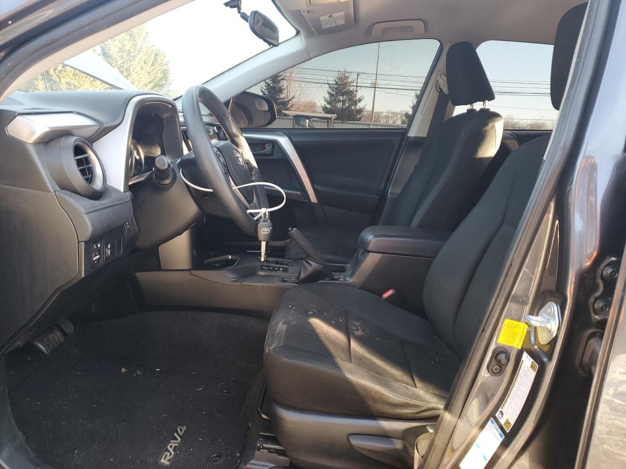 2016 TOYOTA RAV4 LE - Фото 7