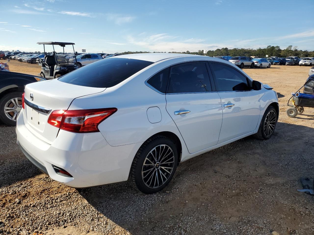 2018 NISSAN SENTRA S - Фото 3