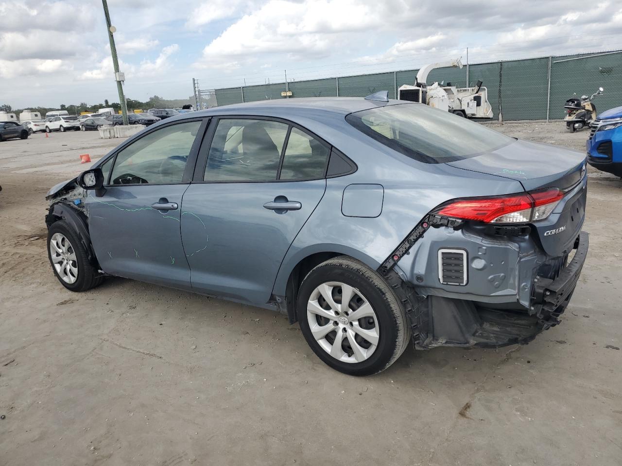 2021 TOYOTA COROLLA LE - Image 2