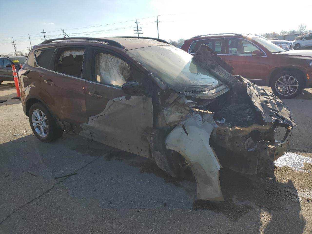2017 FORD ESCAPE SE - Фото 4