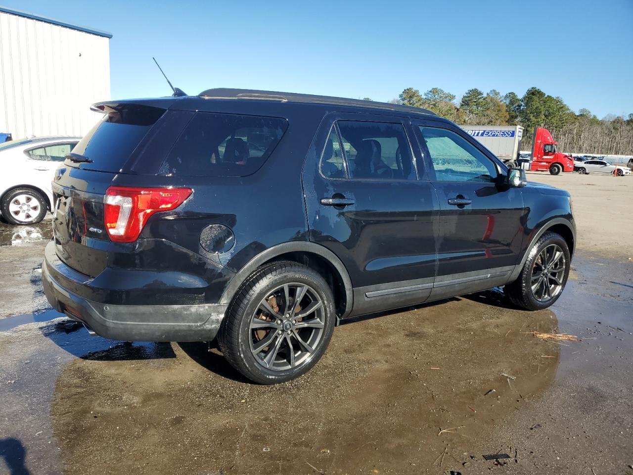 2018 FORD EXPLORER X - Фото 3