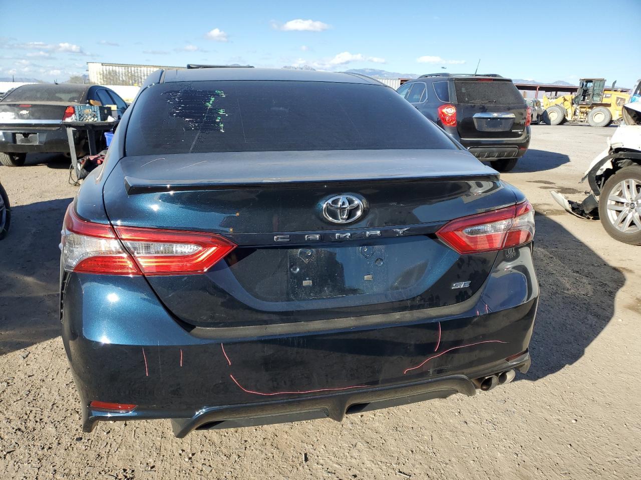 2018 TOYOTA CAMRY L - Фото 6