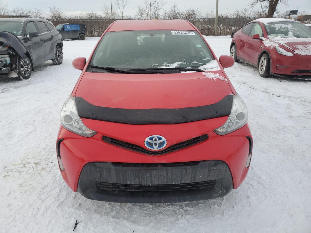 2016 TOYOTA PRIUS V - Image 5