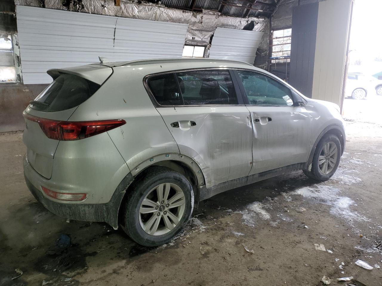2017 KIA SPORTAGE L - Image 3