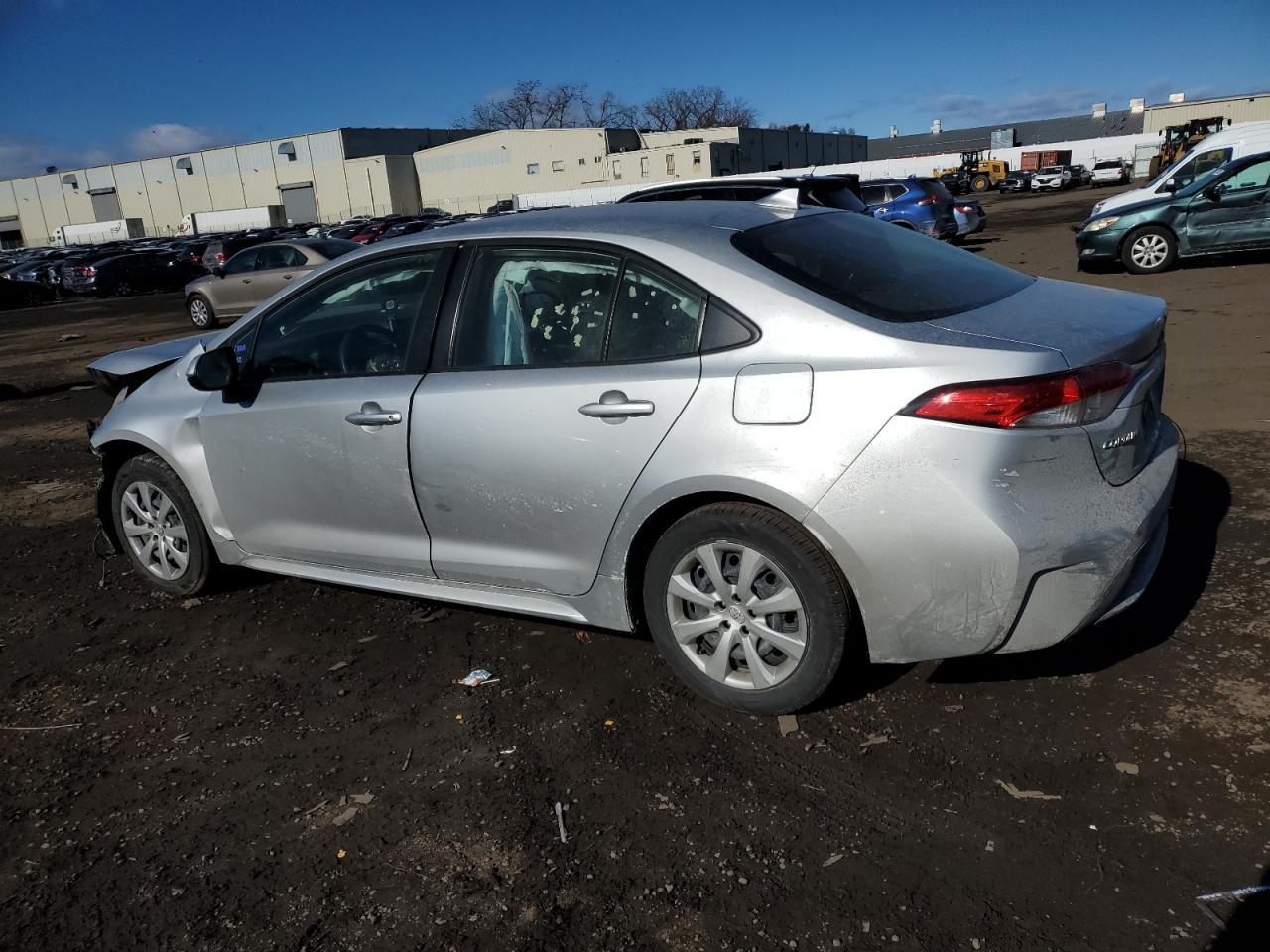 2020 TOYOTA COROLLA LE - Фото 2