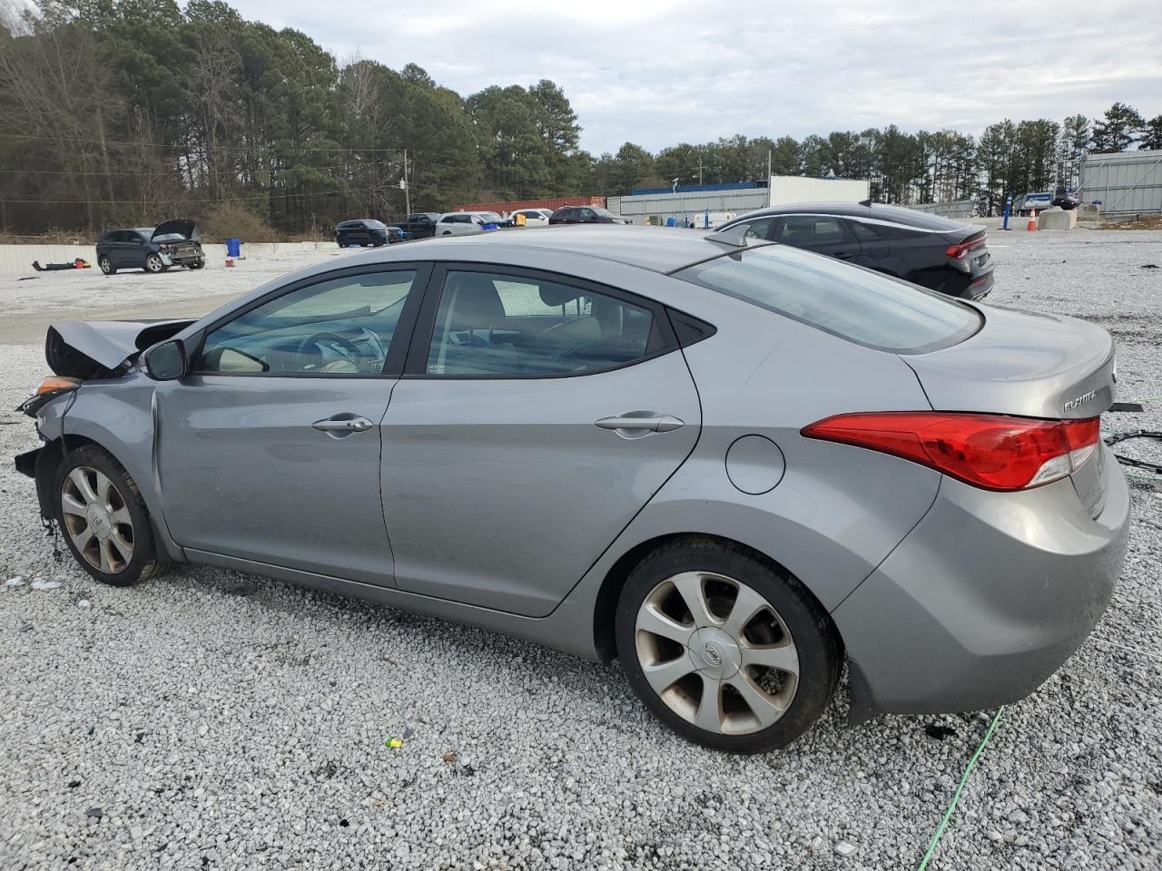 2013 HYUNDAI ELANTRA GL - Image 2