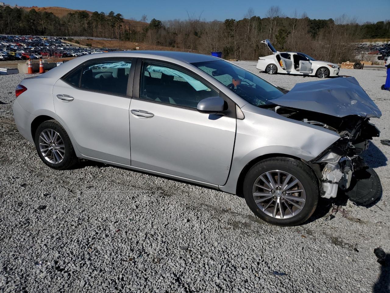2015 TOYOTA COROLLA L - Image 4