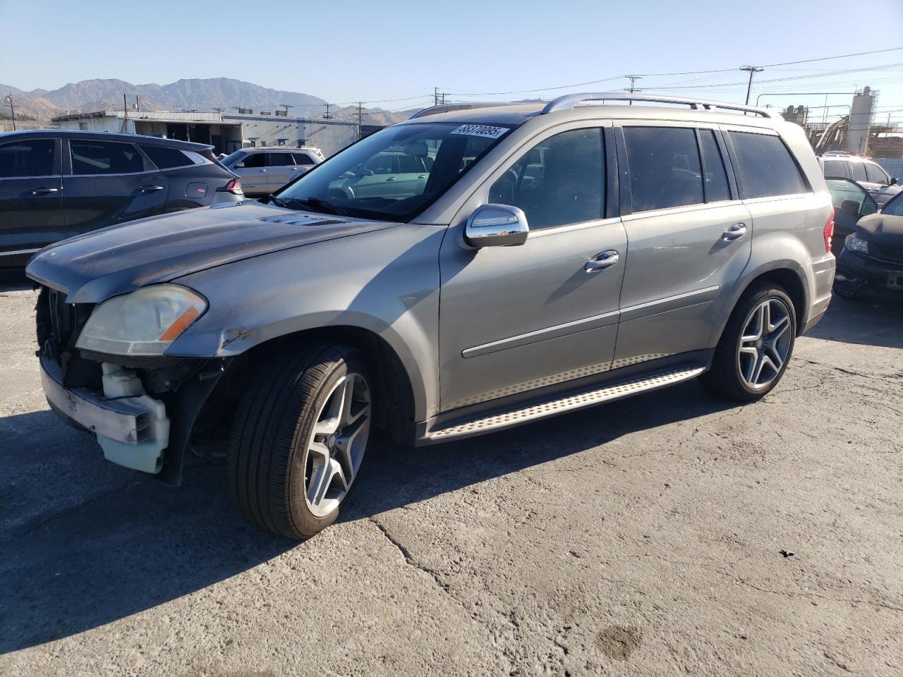 2010 MERCEDES-BENZ GL 450 4MA car image