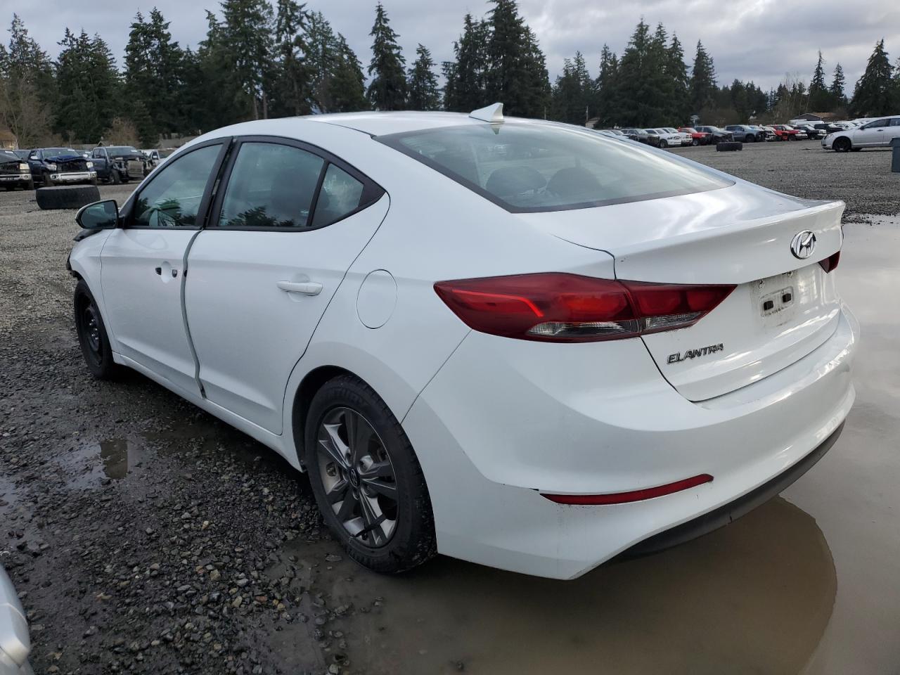 2018 HYUNDAI ELANTRA SE - Фото 2
