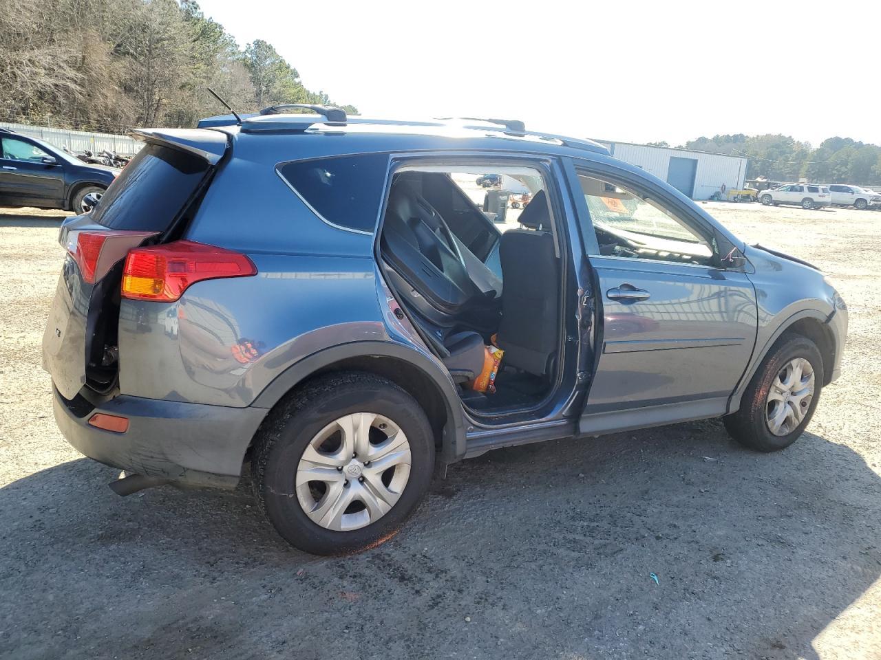 2014 TOYOTA RAV4 LE - Фото 3