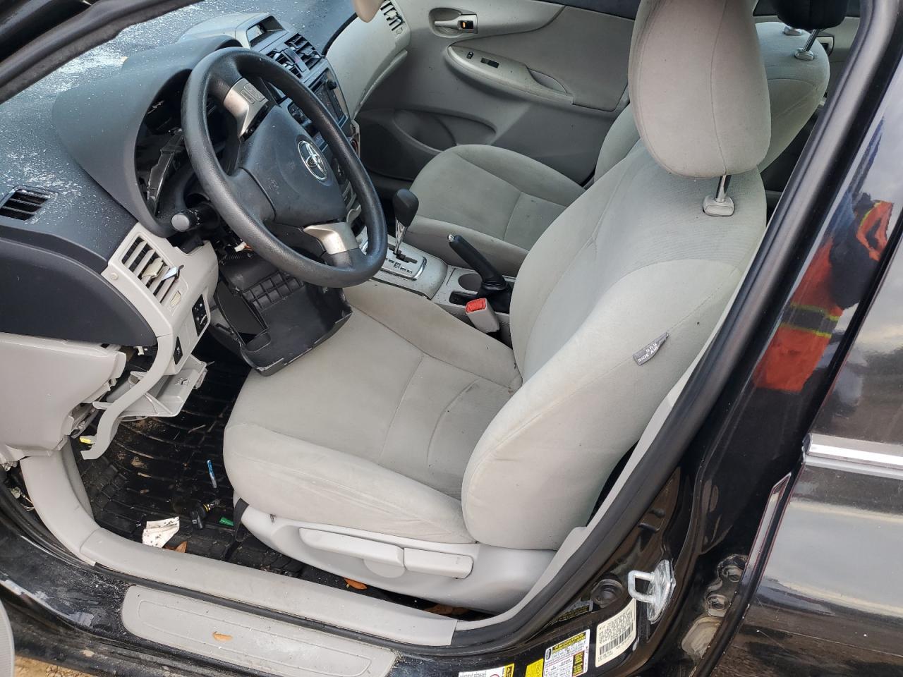 2013 TOYOTA COROLLA BA - Image 7