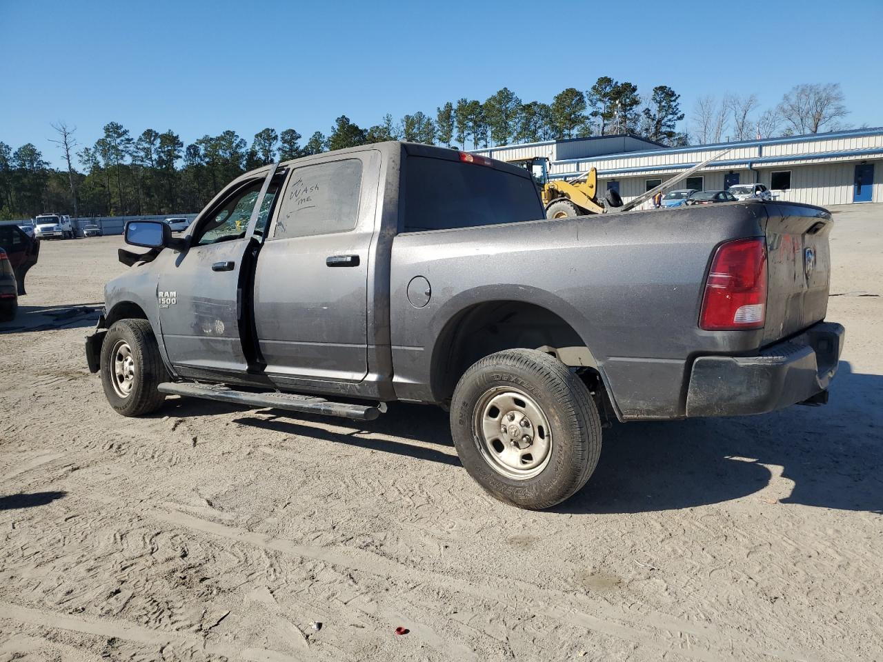 2019 RAM 1500 CLASS - Image 2