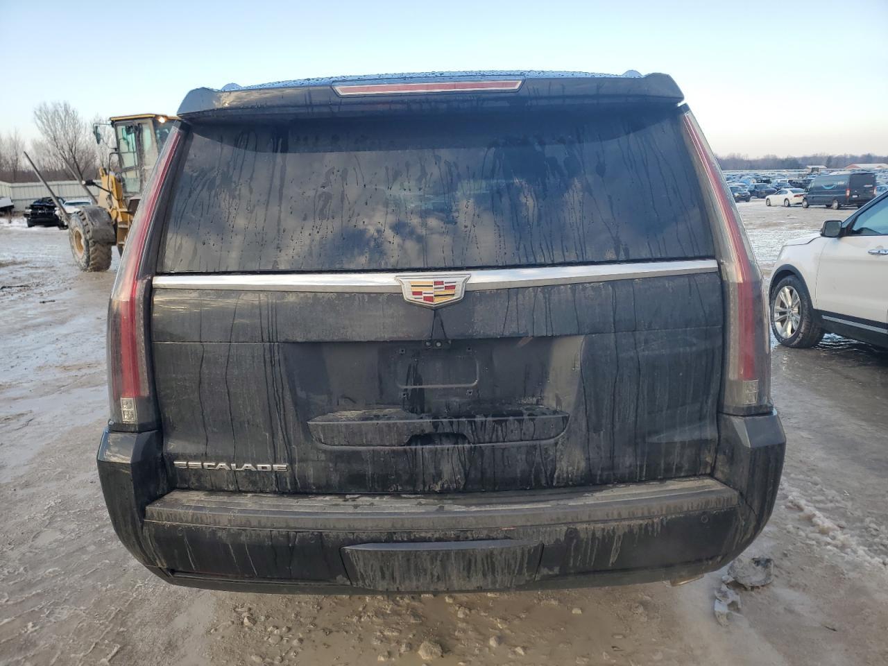 2017 CADILLAC ESCALADE E - Фото 6
