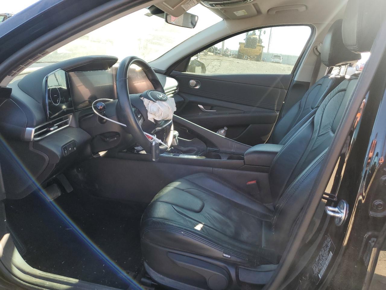 2023 HYUNDAI ELANTRA SE - Фото 7