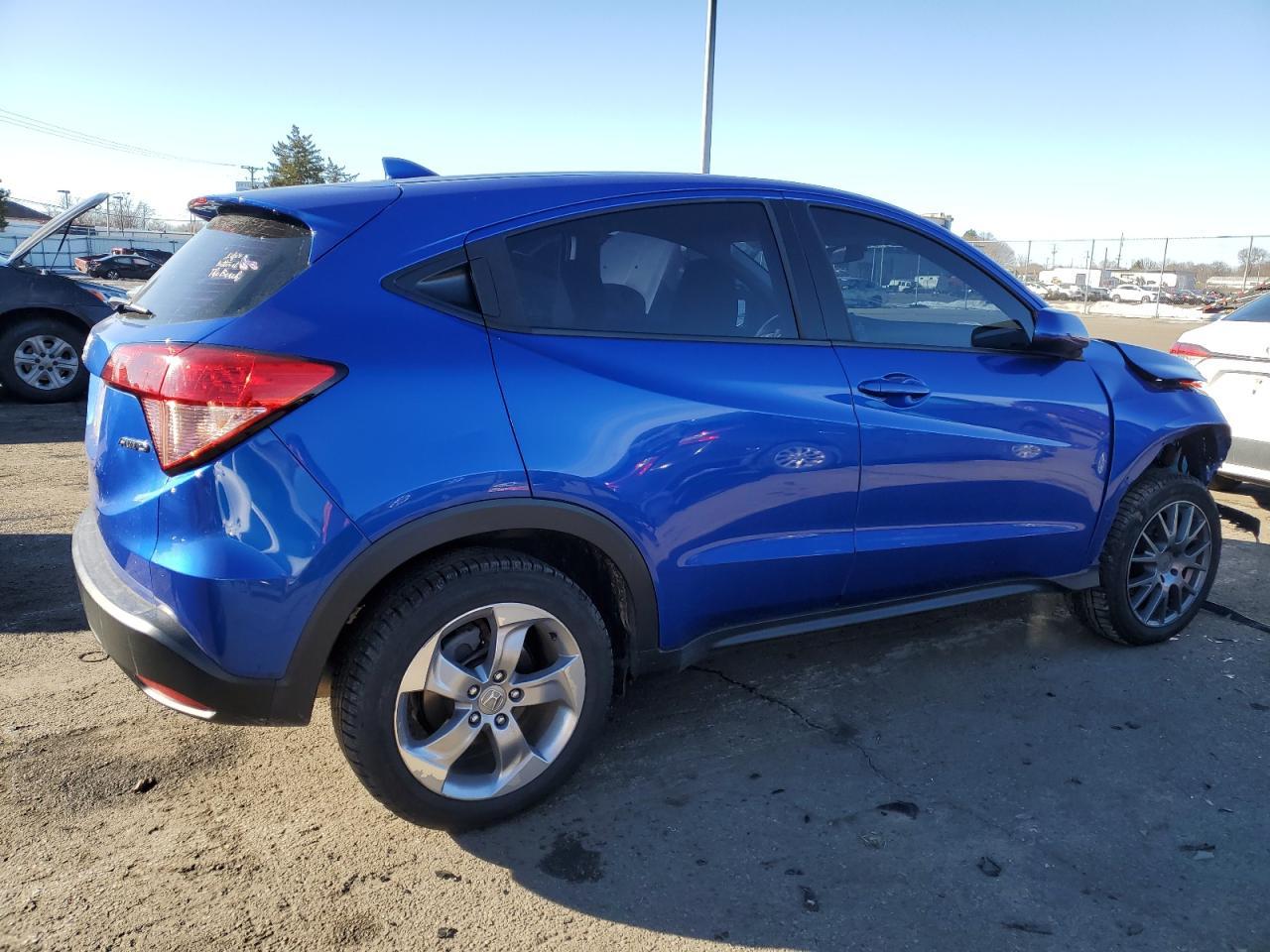 2018 HONDA HR-V LX - Image 3