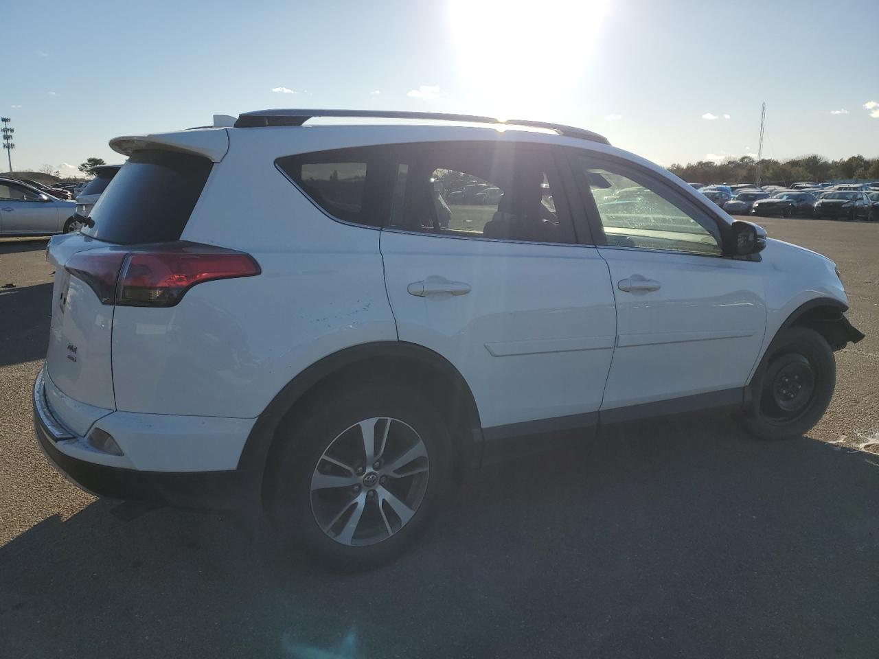 2018 TOYOTA RAV4 ADVEN - Фото 3