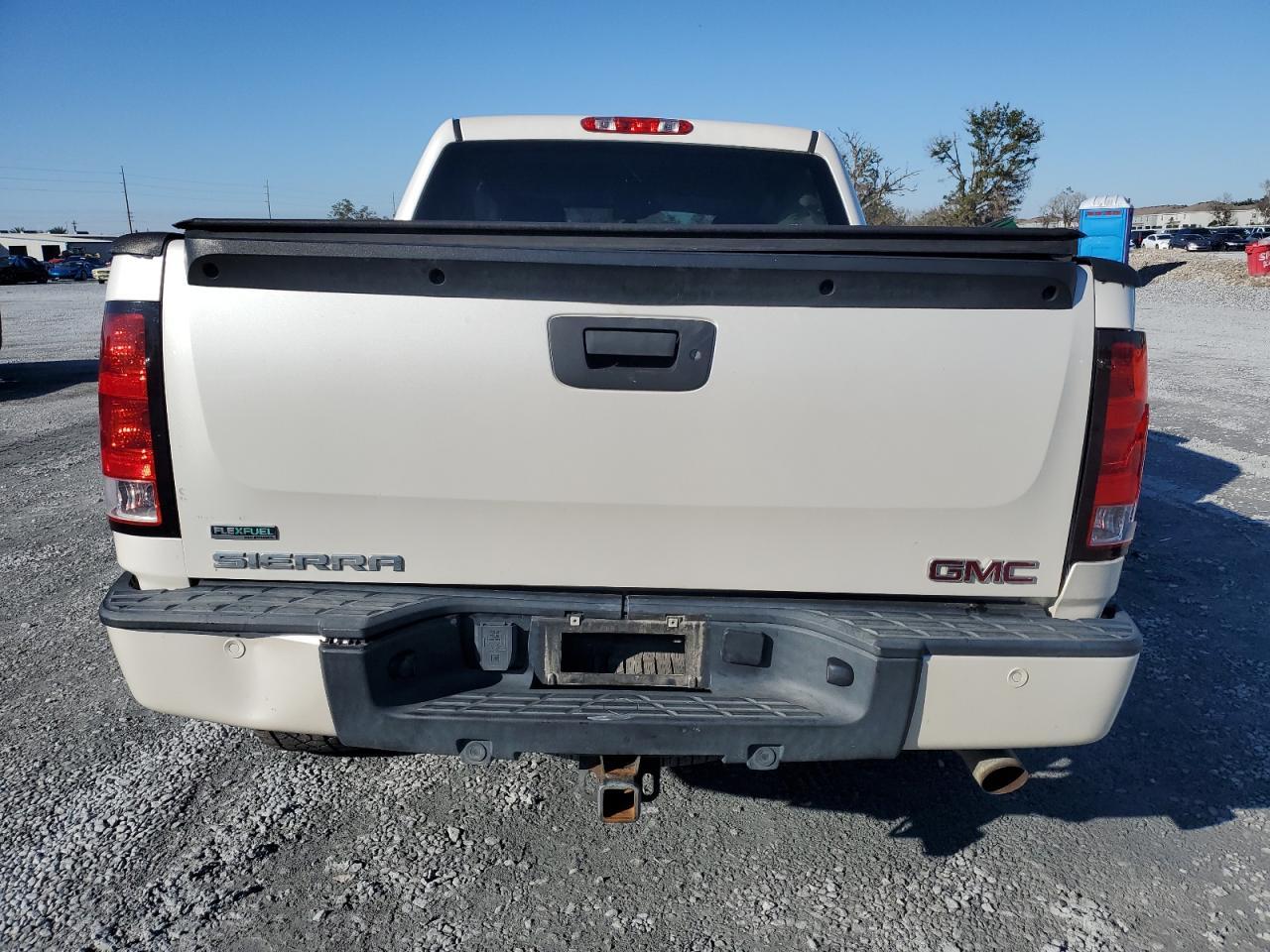 2011 GMC SIERRA K15 - Фото 6
