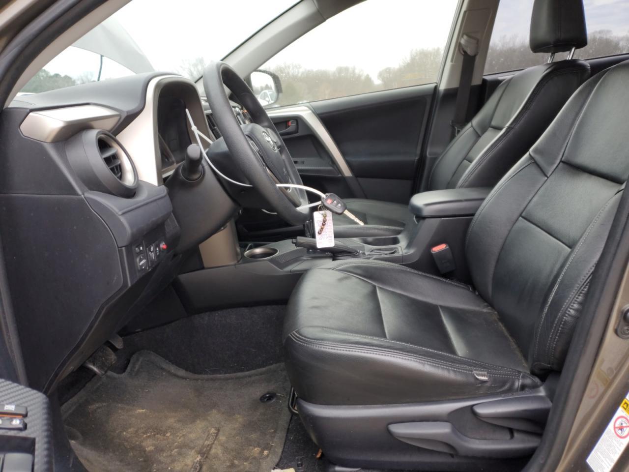 2014 TOYOTA RAV4 LE - Image 7