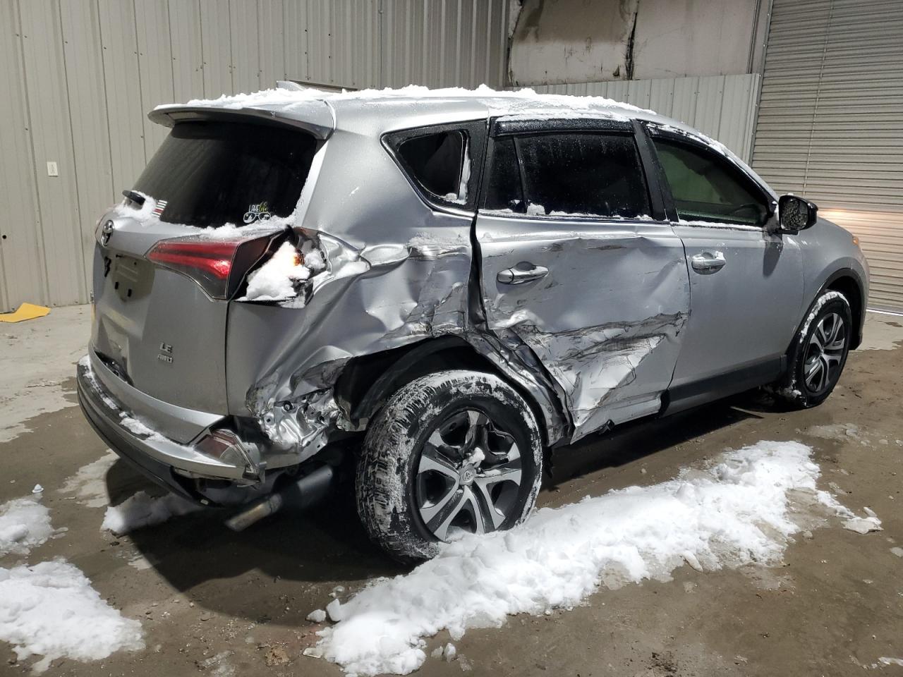 2018 TOYOTA RAV4 LE - Image 3