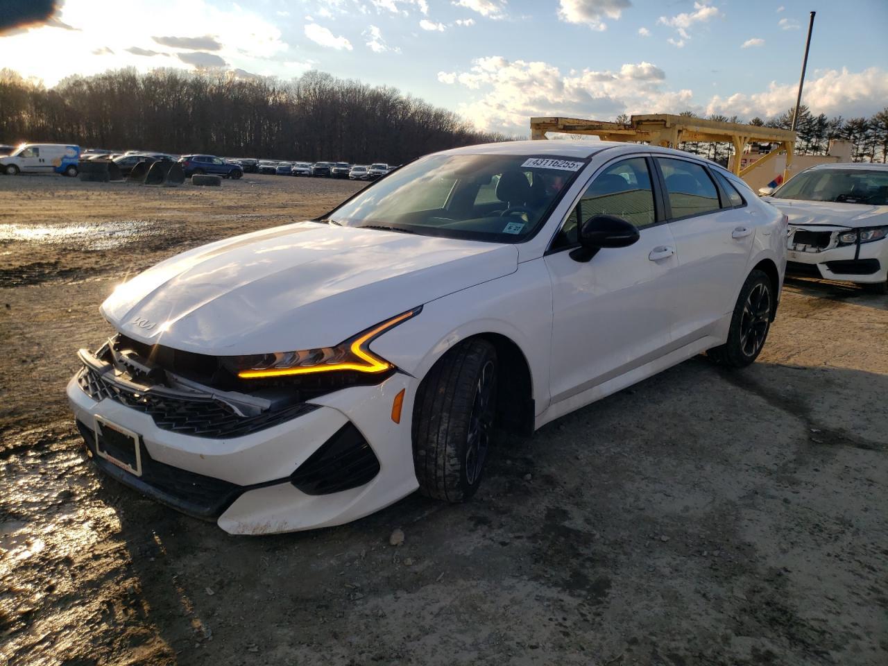 2023 KIA K5 GT LINE