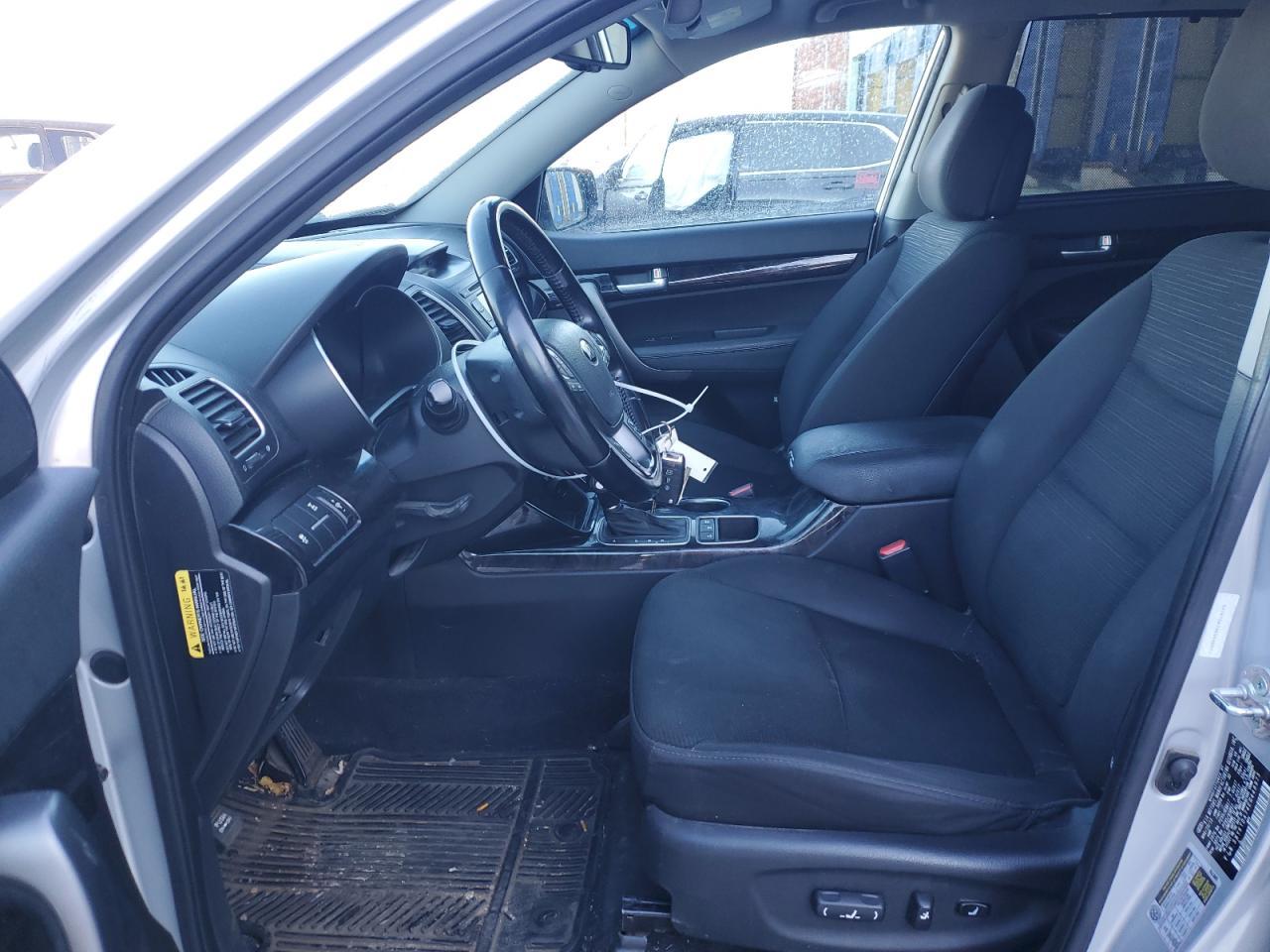 2014 KIA SORENTO LX - Image 7