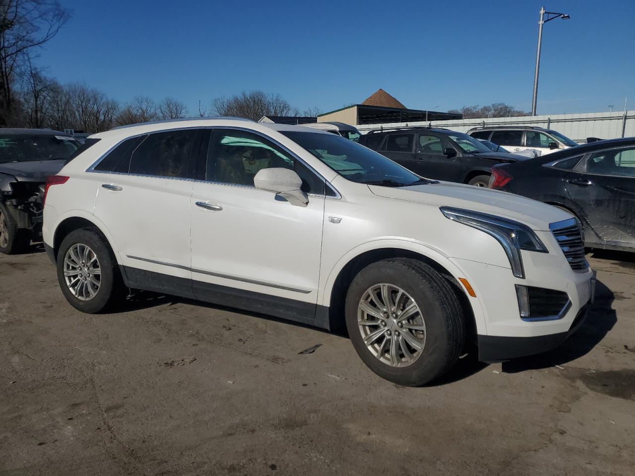 2019 CADILLAC XT5 LUXURY - Image 4