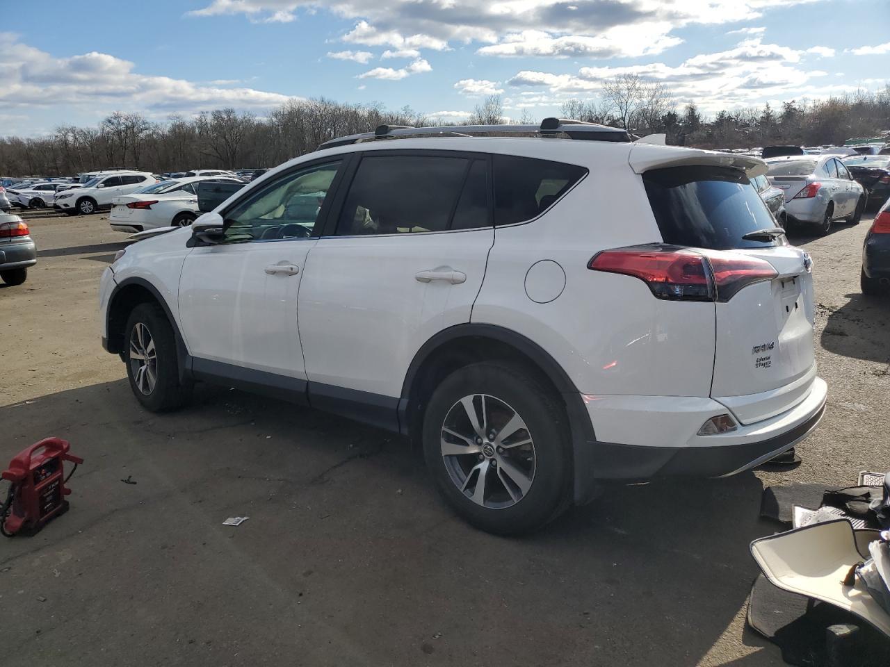 2017 TOYOTA RAV4 XLE - Image 2