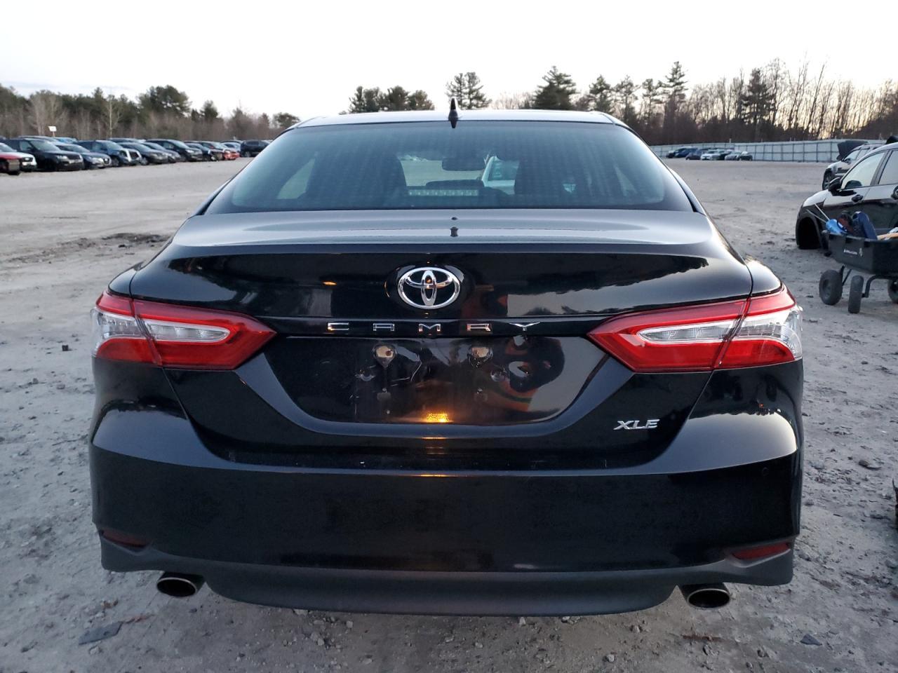 2018 TOYOTA CAMRY XSE - Image 6