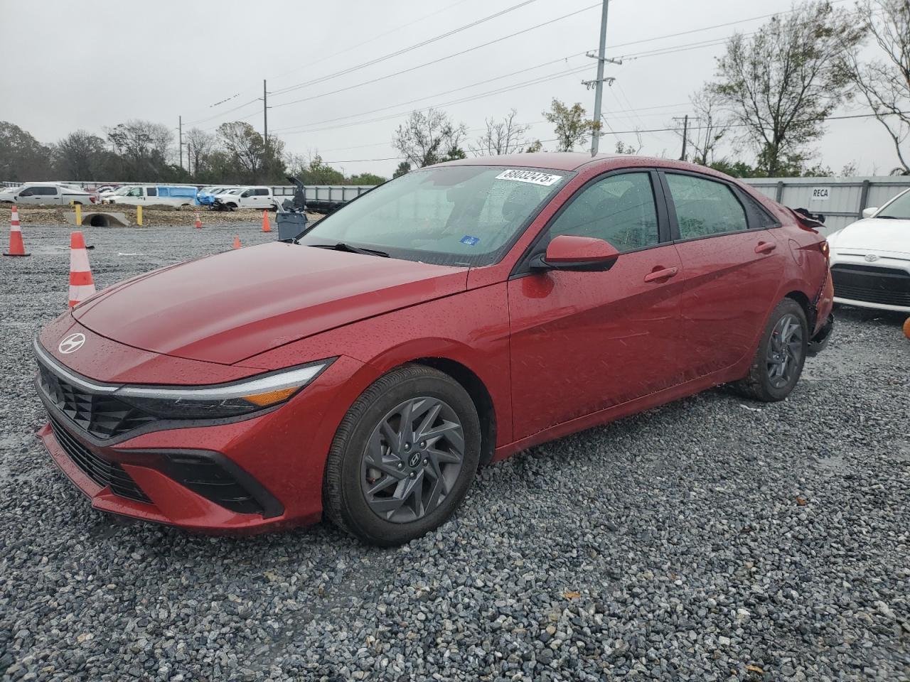 2024 HYUNDAI ELANTRA SE