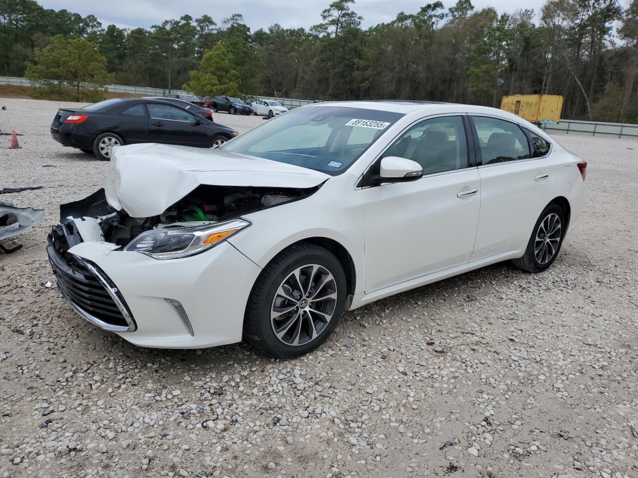 2017 TOYOTA AVALON XLE car image