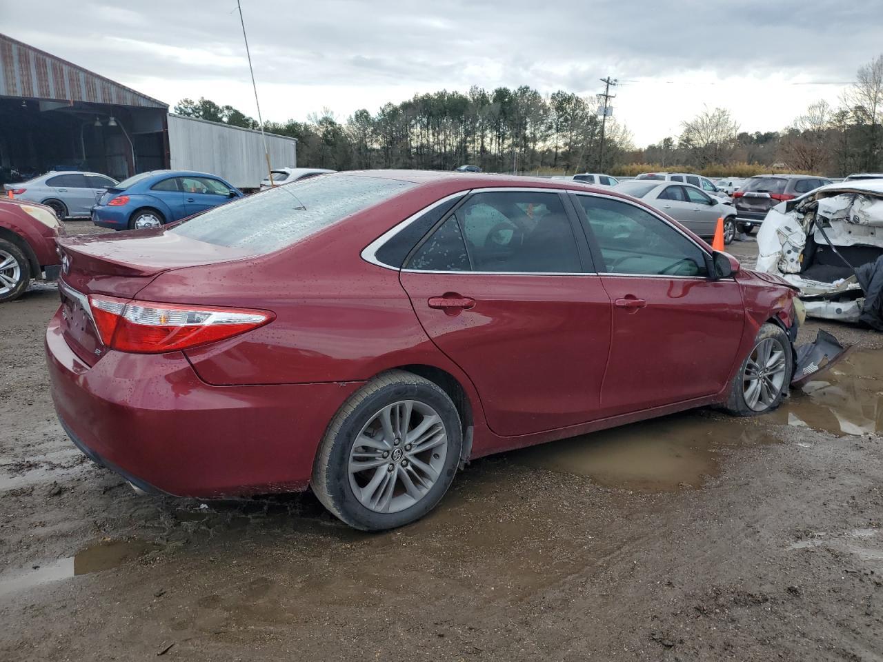 2016 TOYOTA CAMRY LE - Фото 3