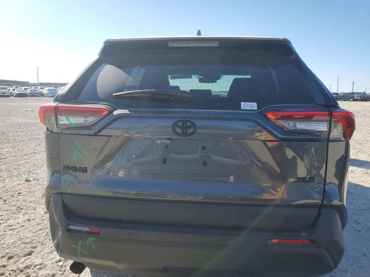 2024 TOYOTA RAV4 XLE P - Image 6