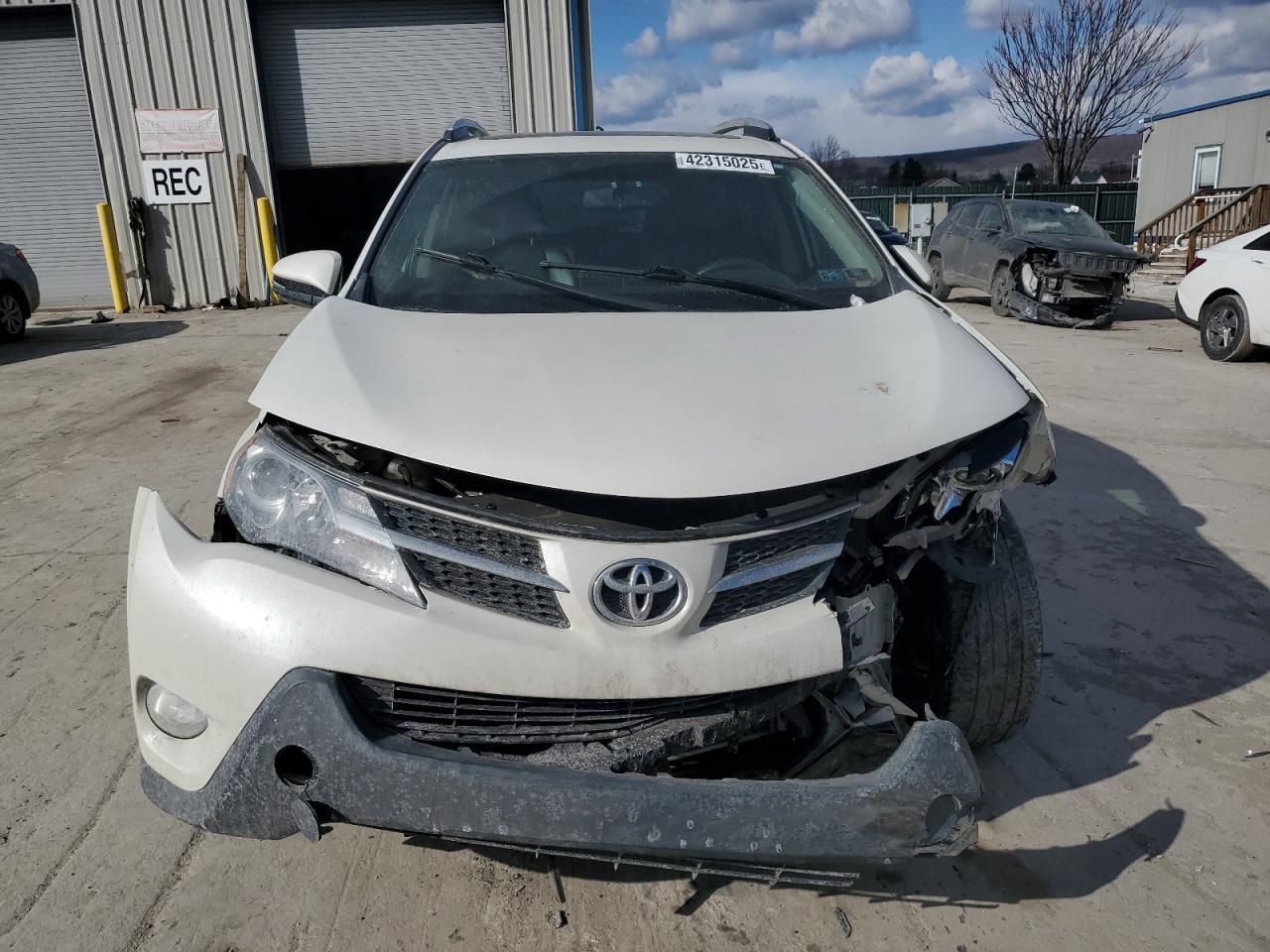 2015 TOYOTA RAV4 LIMIT - Фото 5