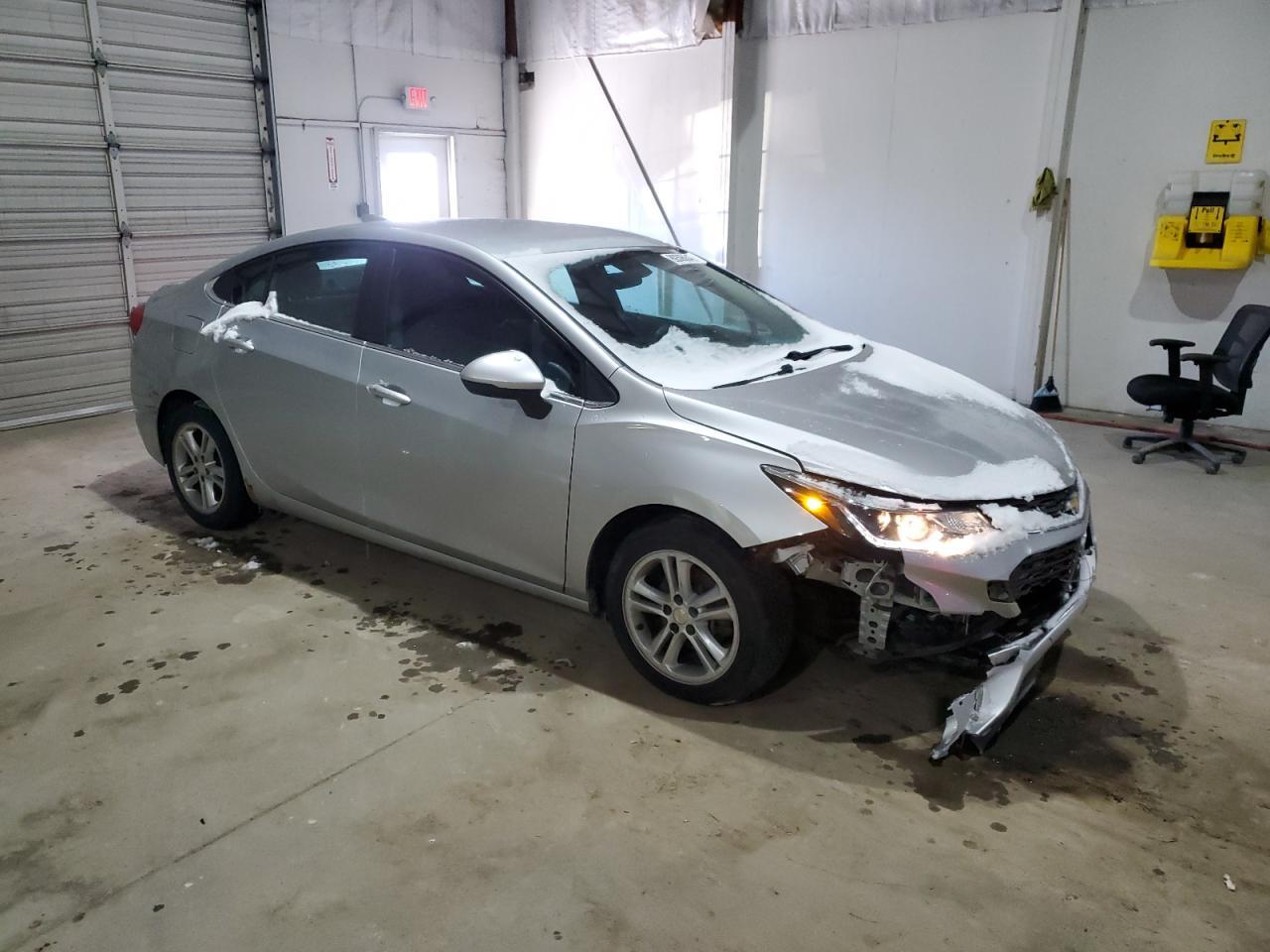 2016 CHEVROLET CRUZE LT - Фото 4