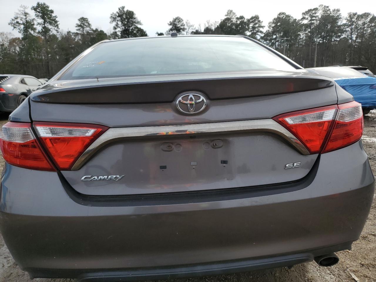 2017 TOYOTA CAMRY LE - Image 6