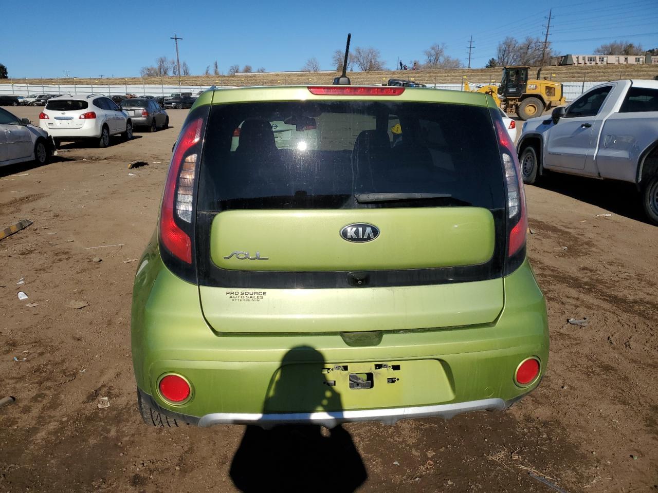 2017 KIA SOUL + - Image 6