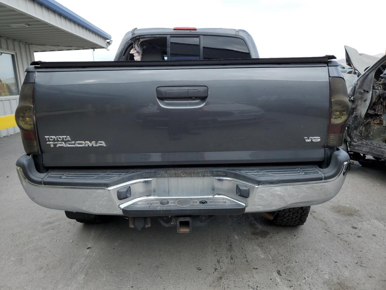 2014 TOYOTA TACOMA DOU - Image 6