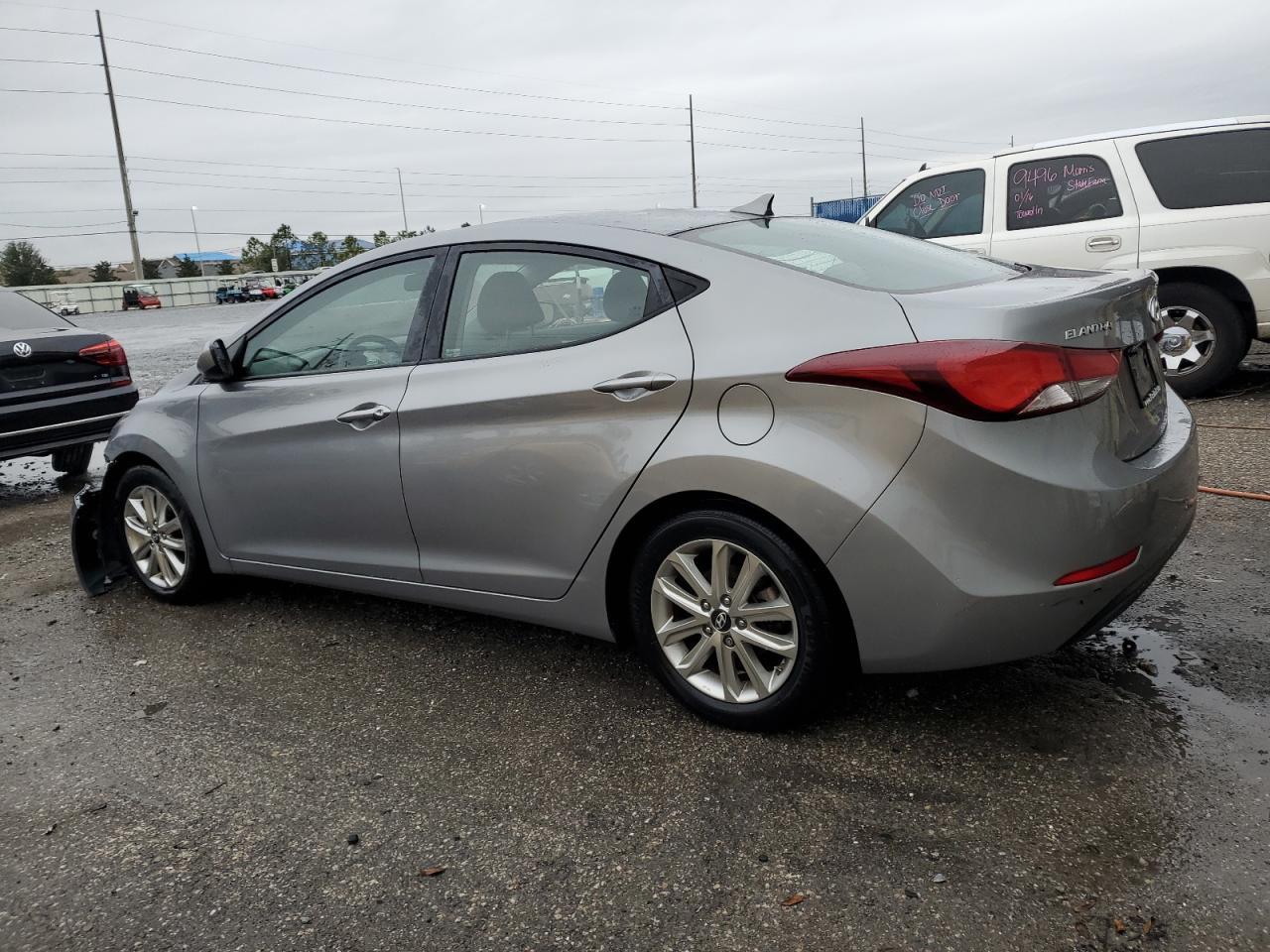 2015 HYUNDAI ELANTRA SE - Image 2