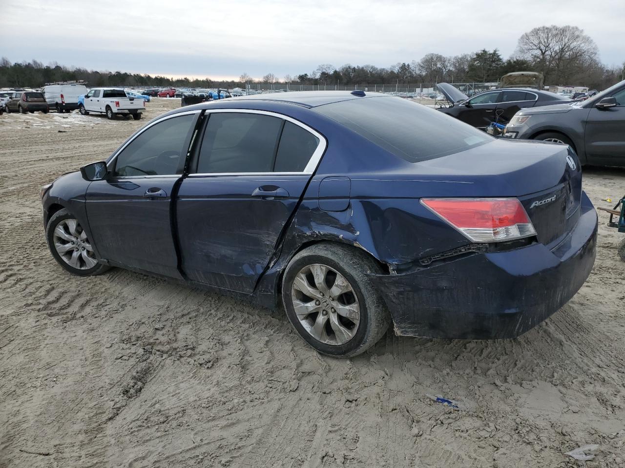 2010 HONDA ACCORD EXL - Image 2