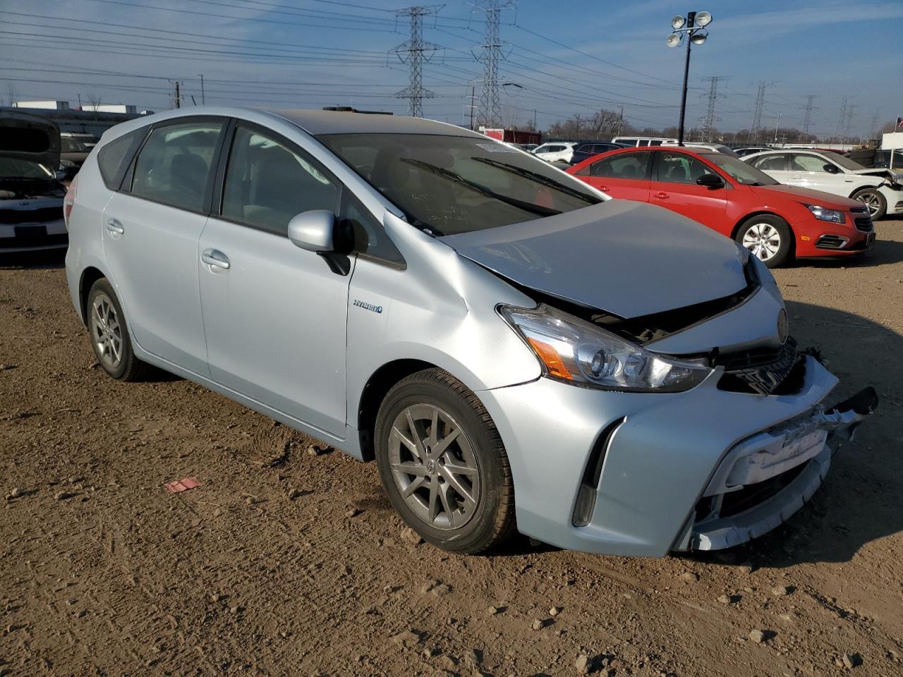 2015 TOYOTA PRIUS V - Image 4