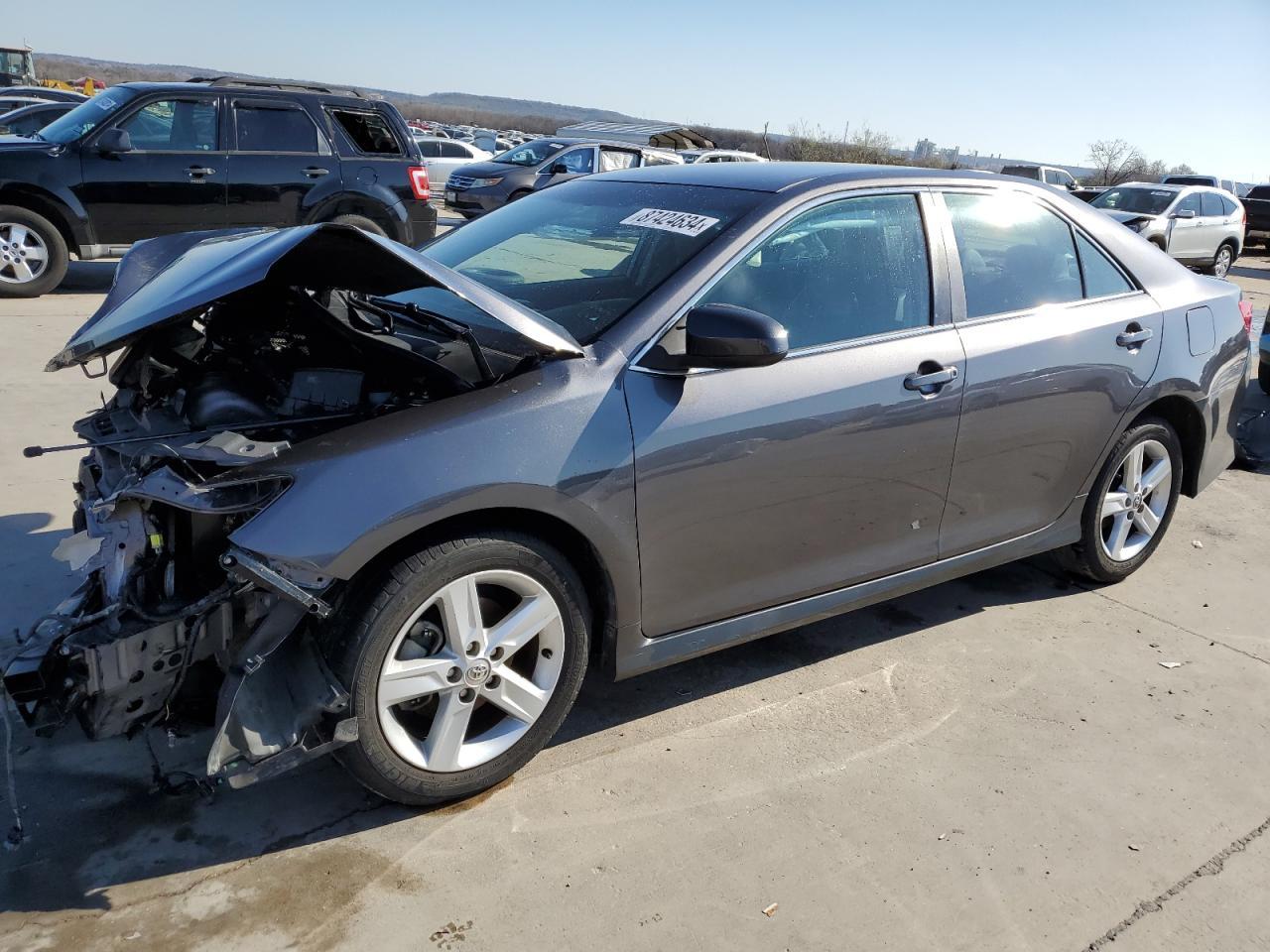 2014 TOYOTA CAMRY L