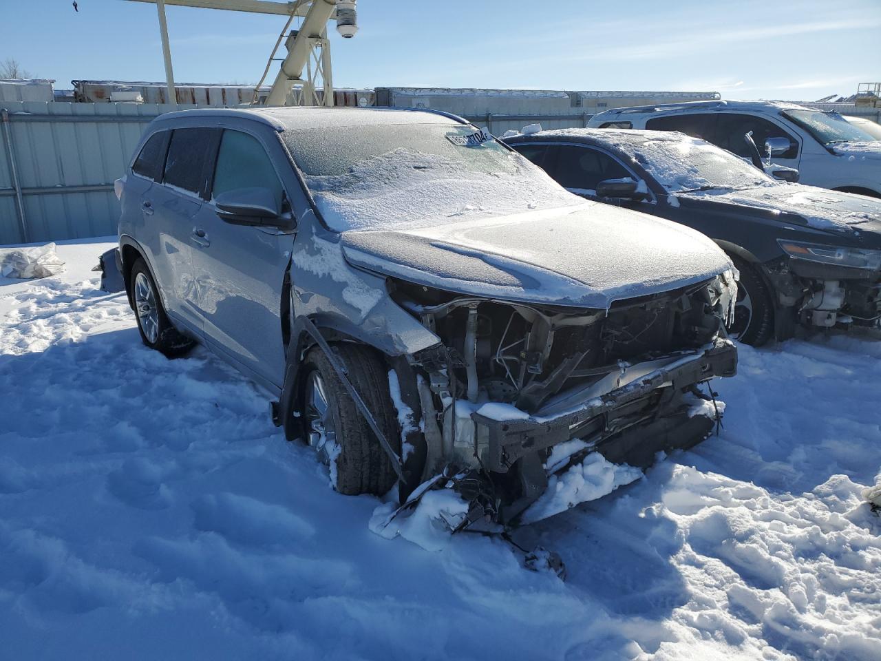 2015 TOYOTA HIGHLANDER - Image 4