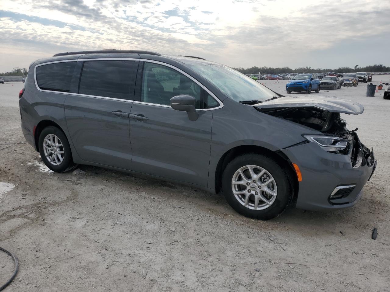 2022 CHRYSLER PACIFICA T - Image 4