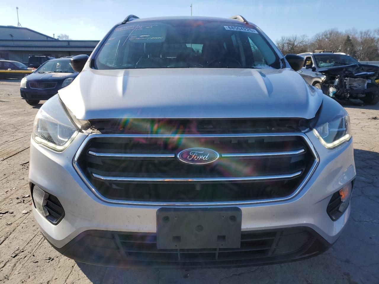 2017 FORD ESCAPE SE - Фото 5