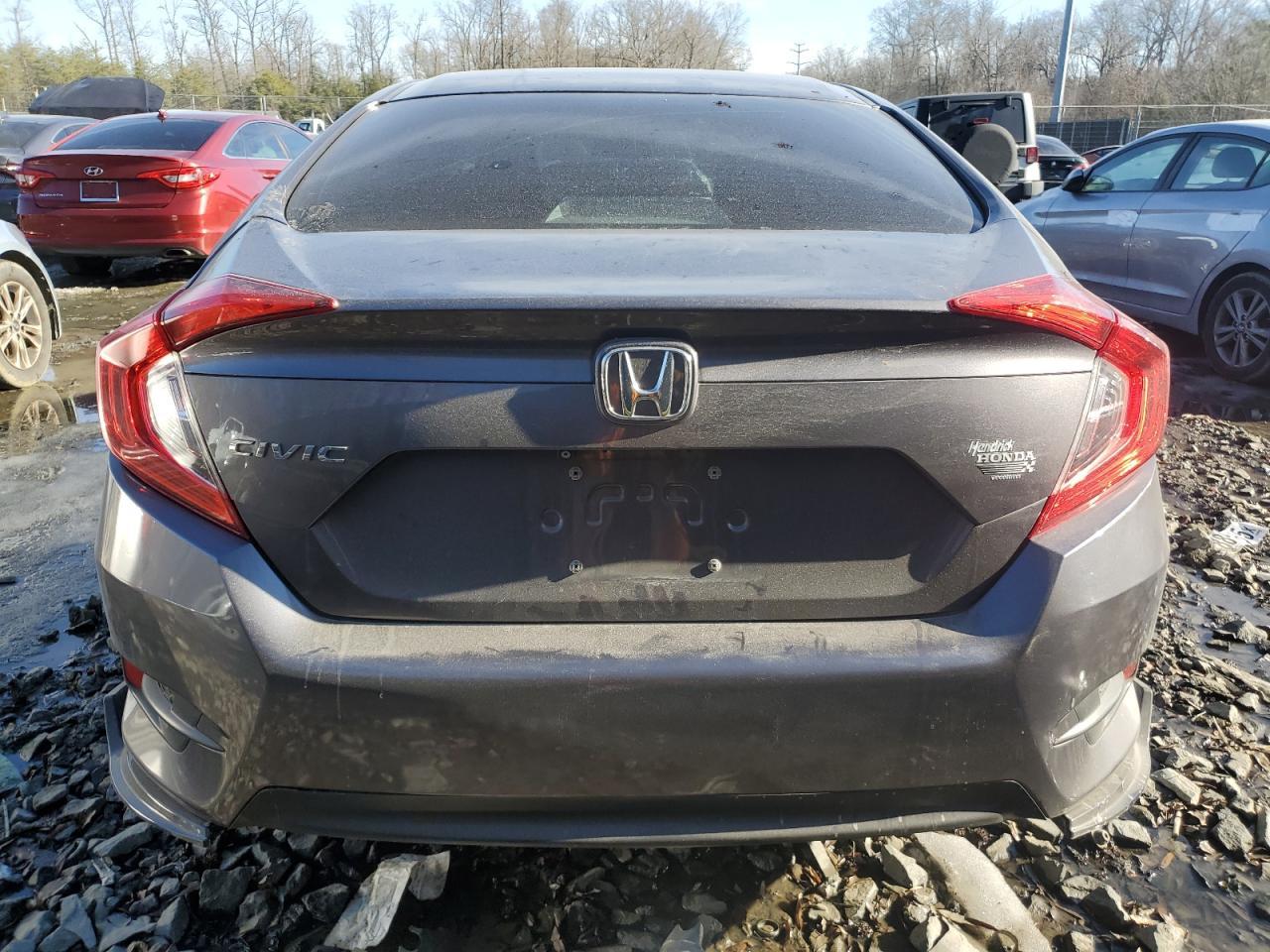 2016 HONDA CIVIC LX - Image 6
